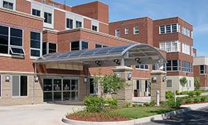 Photo of the main entrance of Oswego Hospital.